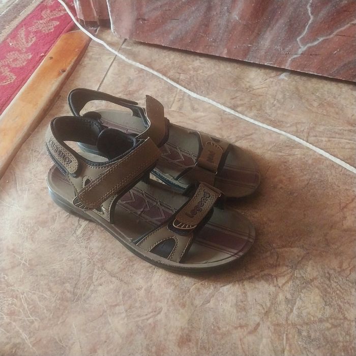 Взуття чоловіче Legend, Crivit