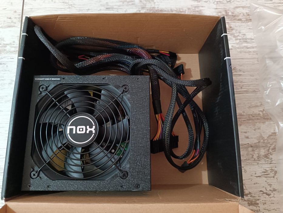 Fonte de alimentação  Nox urano sx