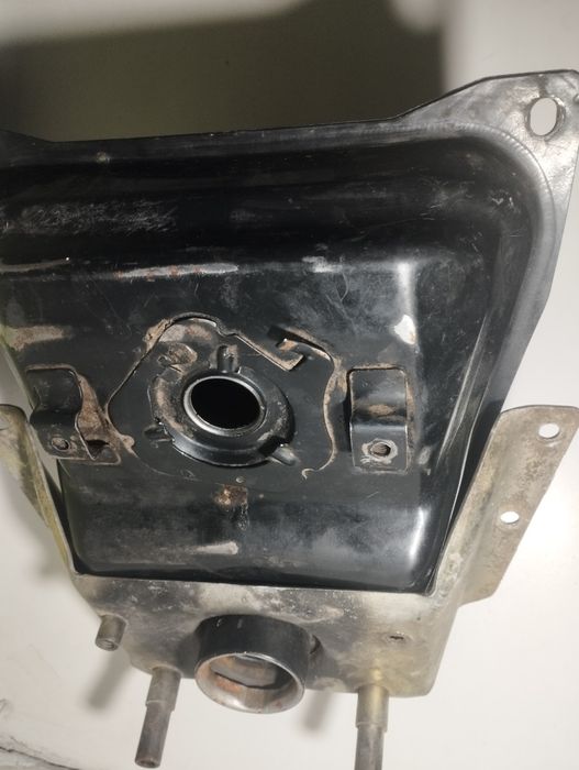 Бак на скутер ..