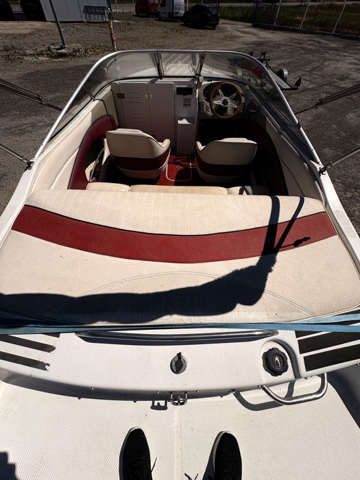 Barco Bayliner Capri Impecável (Registo Polaco)