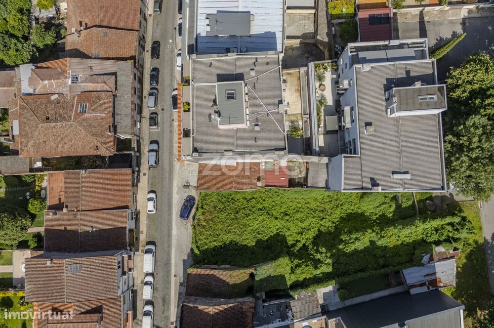 Moradia para Reabilitar no Centro de Braga