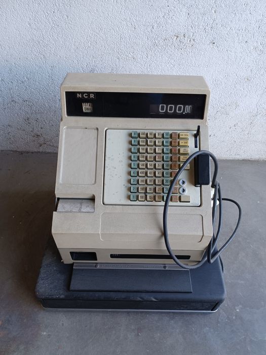 Maquina registadora antiga