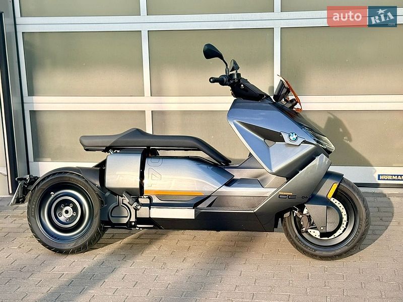 BMW CE 04 2022 - електроскутер з Японії