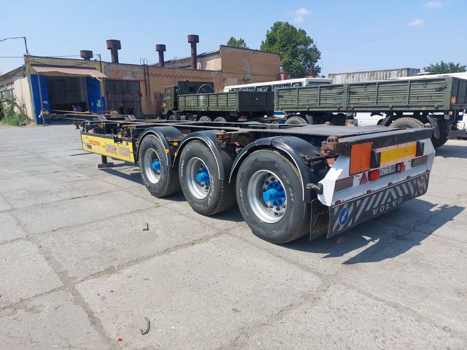 Полуприцеп контейнеровоз тара 5500кг