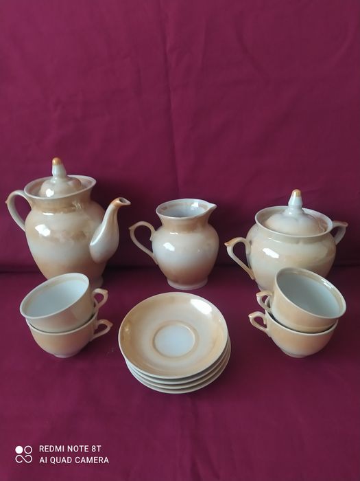 Перламутровый кофейный сервиз. Новый.недорого