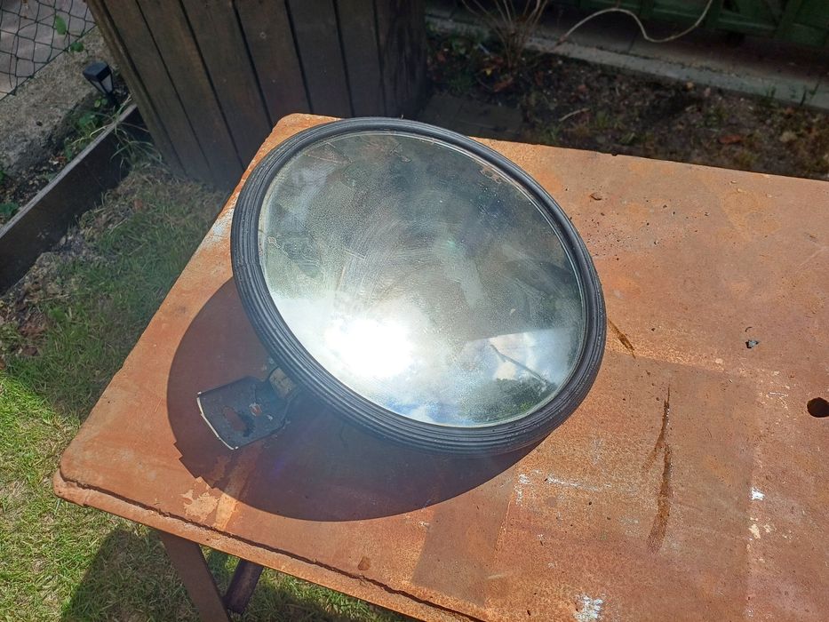 Lustro uliczne okragle