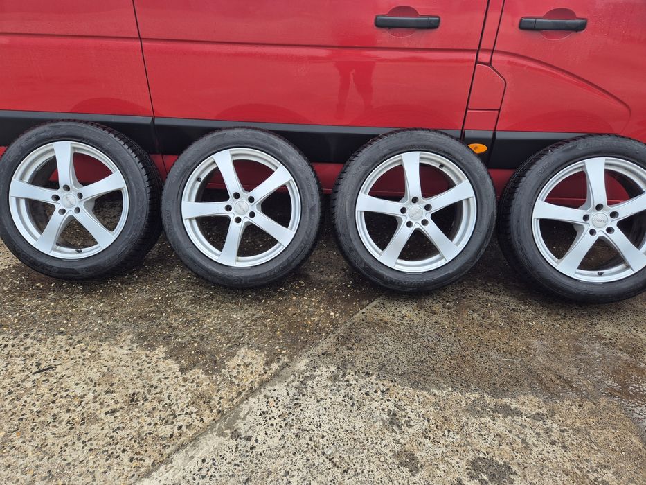 Koła zimowe  komplet Hankook 235/55R19 105Y