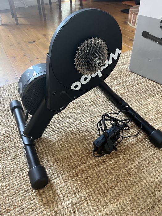 Wahoo Kickr Core Trenażer jak nowy