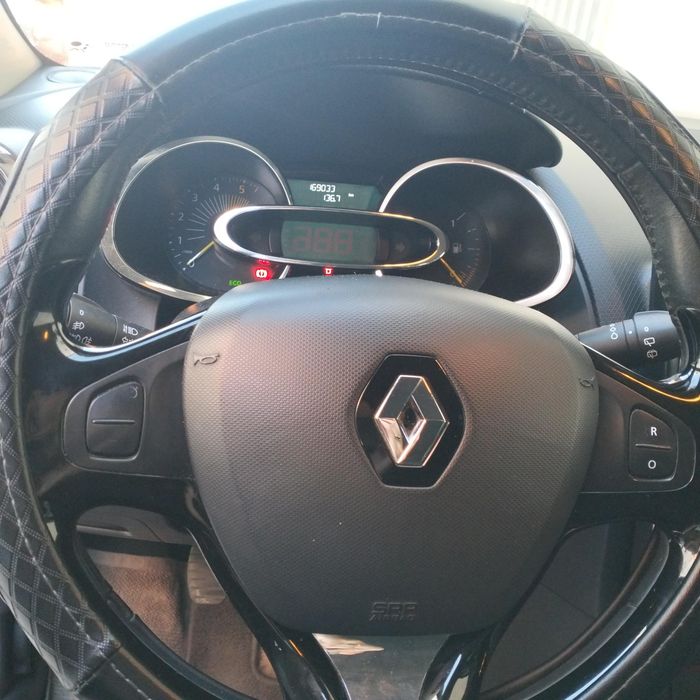 Veículo Renault Clio ST 1.5 DCI limited