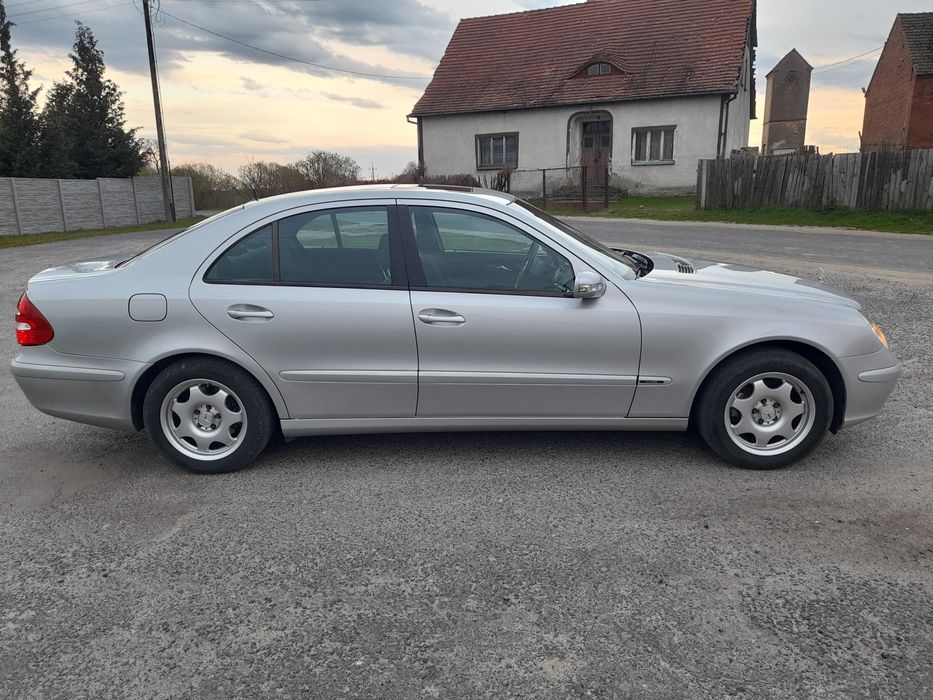 Mercedes w211 1.8 kompressor,bez rdzy.