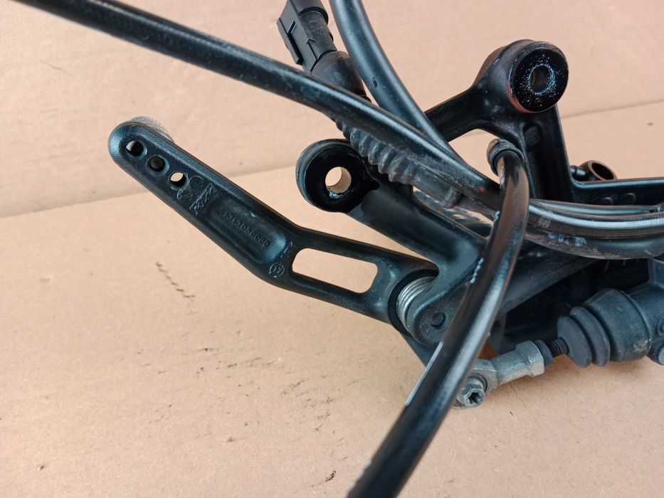 KTM Super Duke 1290 R Set Prawy Kierowcy Przód Pompa Dźwignia 17-20
