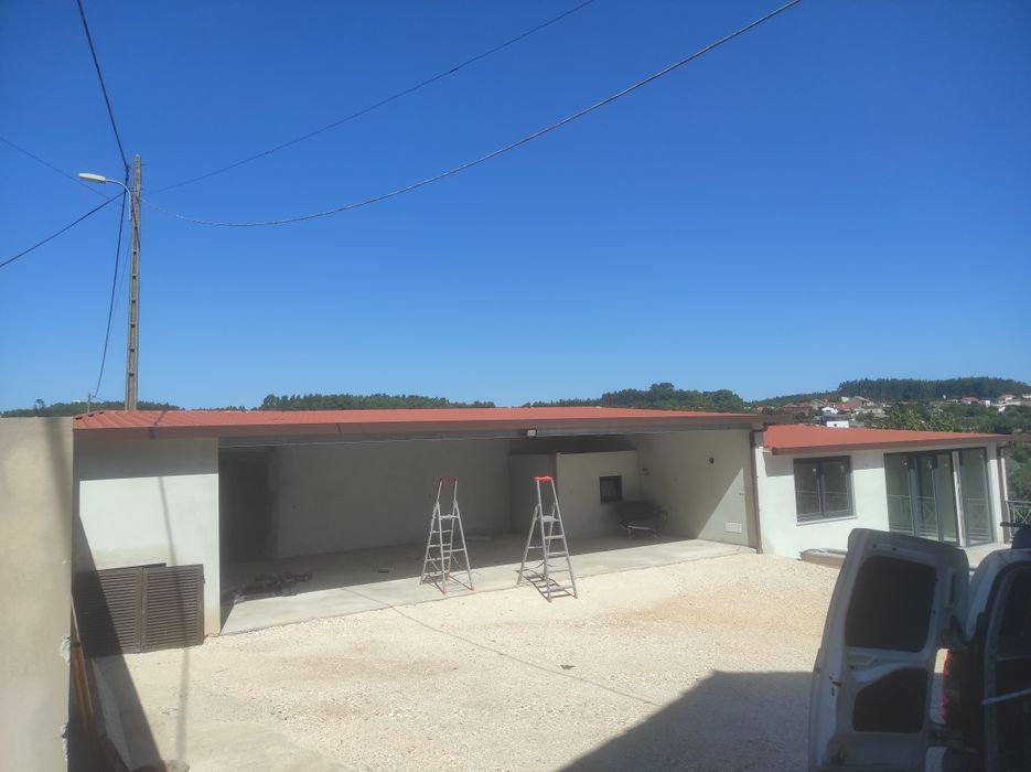 Serviços de remodelações e limpeza de terrenos