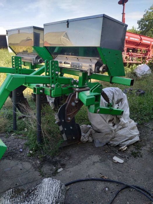 Продам глубокорыхлитель ГРС -2