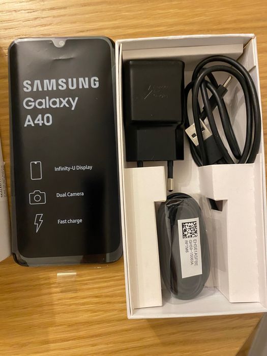 Smartfon nowy Samsung Galaxy A40 64GB 4GLTE