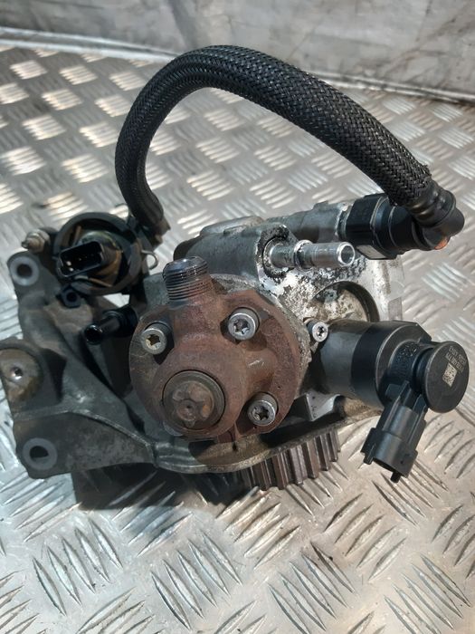 Pompa Wtryskowa Peugeot 301 1.6Hdi