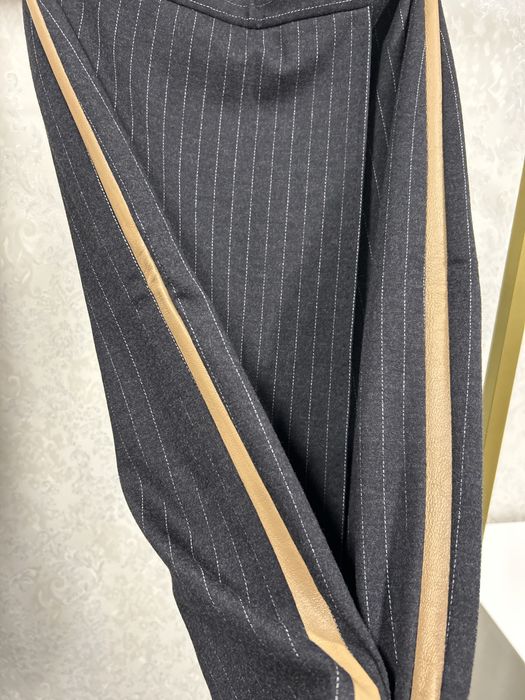 Нова шерстяна юбка  Max Mara. Оригінал