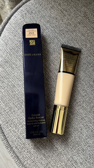 Тональний крем Estee lauder futurist