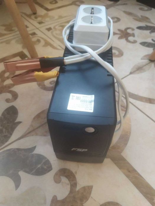 Продам ИБП 12на 220