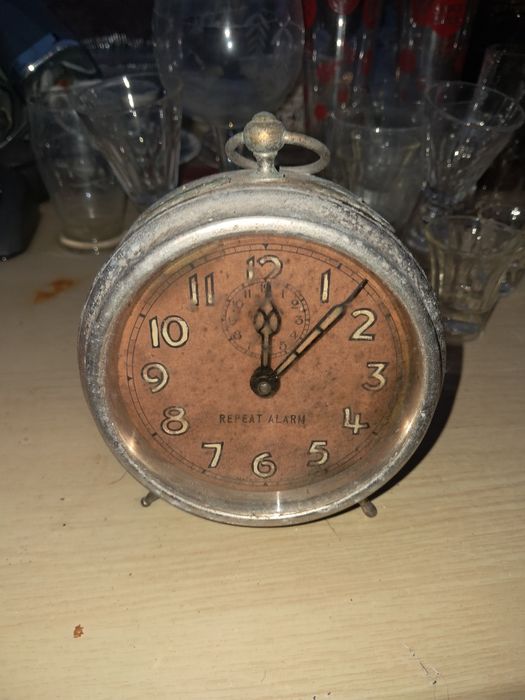 Relogio despertador a corda