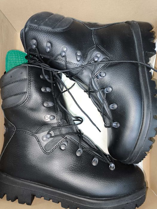Buty, trzewiki wojskowe zimowe czarne rozm 27,5 933/MON nowe