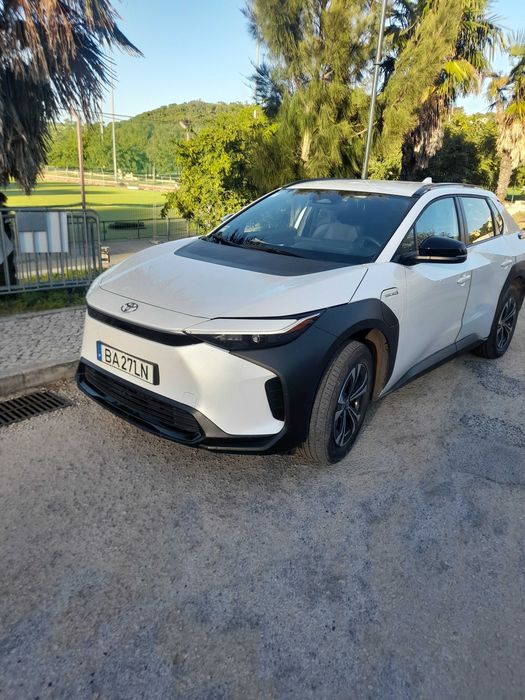 Toyota bz4x eléctrico — photo 2