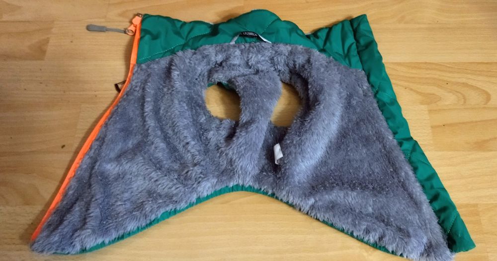 Одежда для маленьких собак. Куртка Pet Fashion XS2