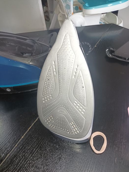 Rowenta Ferro de Caldeira Compact Steam Pro
