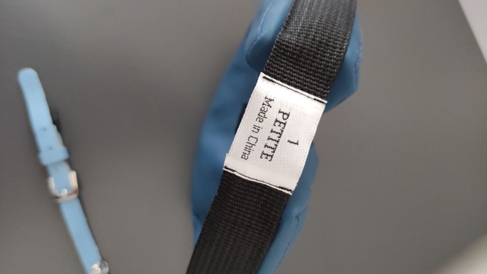 Colar insuflável para cão/gato