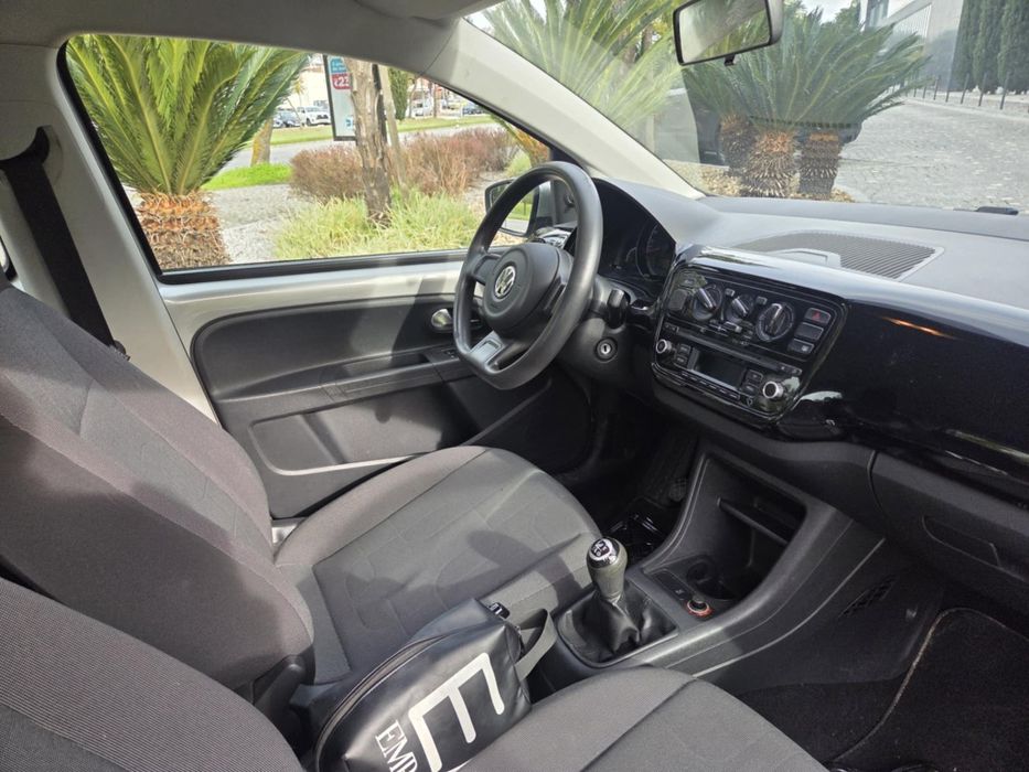 VW UP 1.0 Excelente