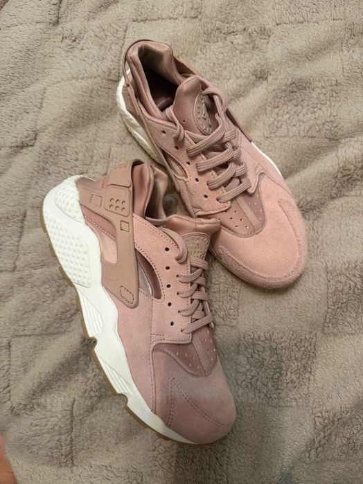 Кросівки жіночі Nike Air Huarache (оригінал) 26.5 см