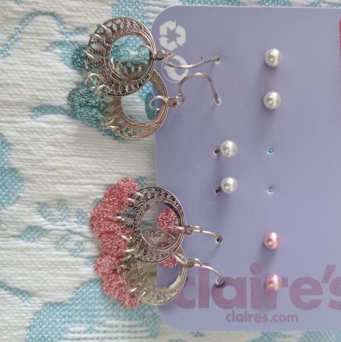 Conjunto de brincos novos