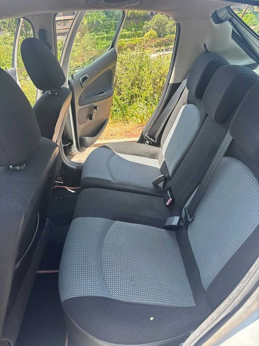 Peugeot 206 1.1 Gasolina — 2004 | 5 Portas