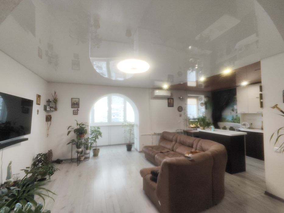Продам 3 х кімнатну квартиру Тутковського
