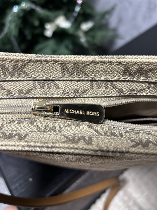 Продам сумку Michael Kors