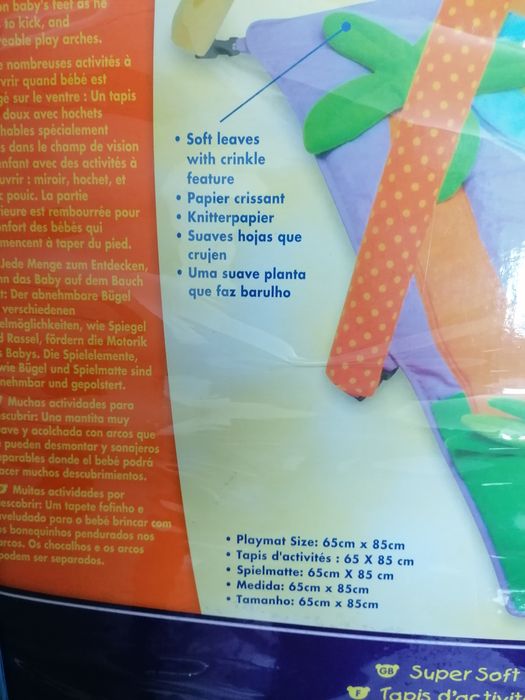 Tapete atividades bebé