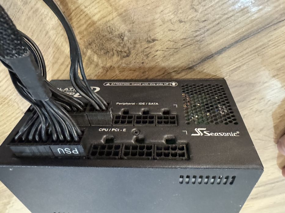 Блок живлення Seasonic x460