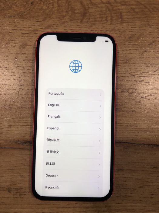 Iphone 12 vermelho