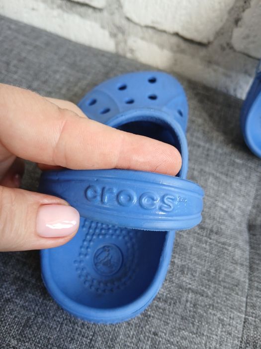 Оригінальні дитячі крокси Crocs, розмір C6/C7 (22-23)
