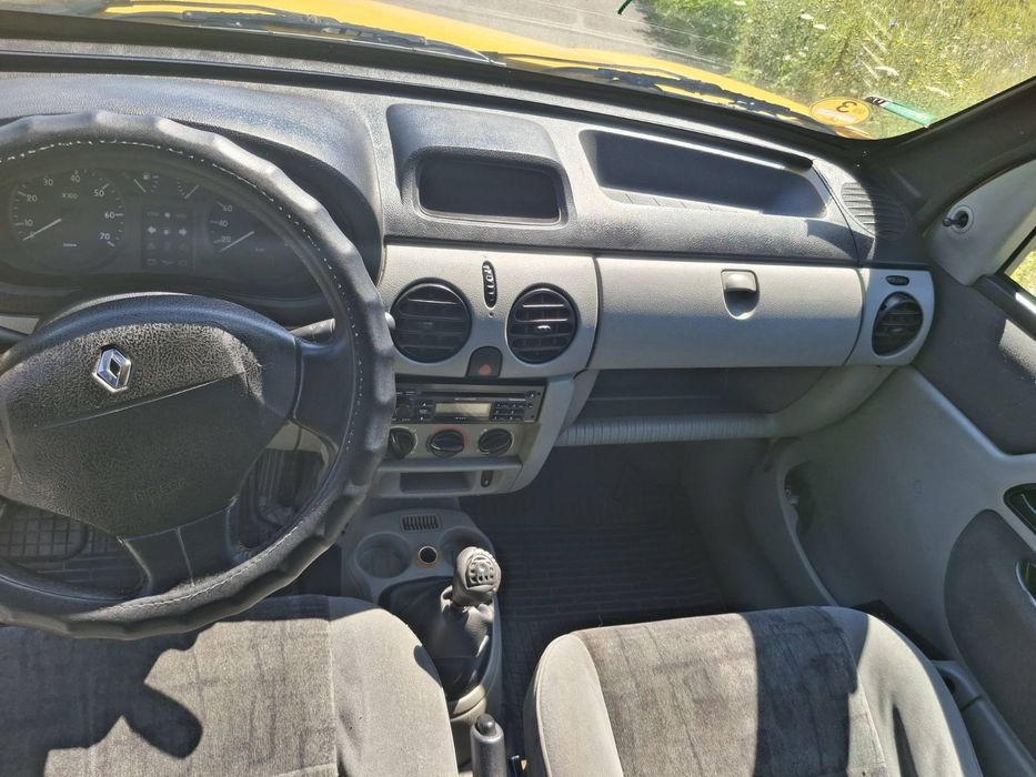 Автомобіль Рено Кенго 2003