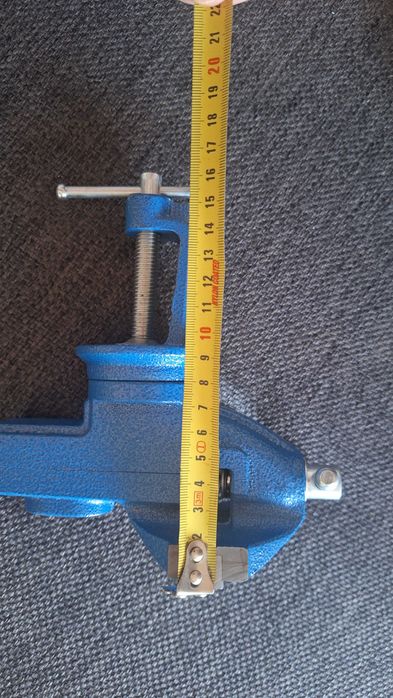 Тиски настольные