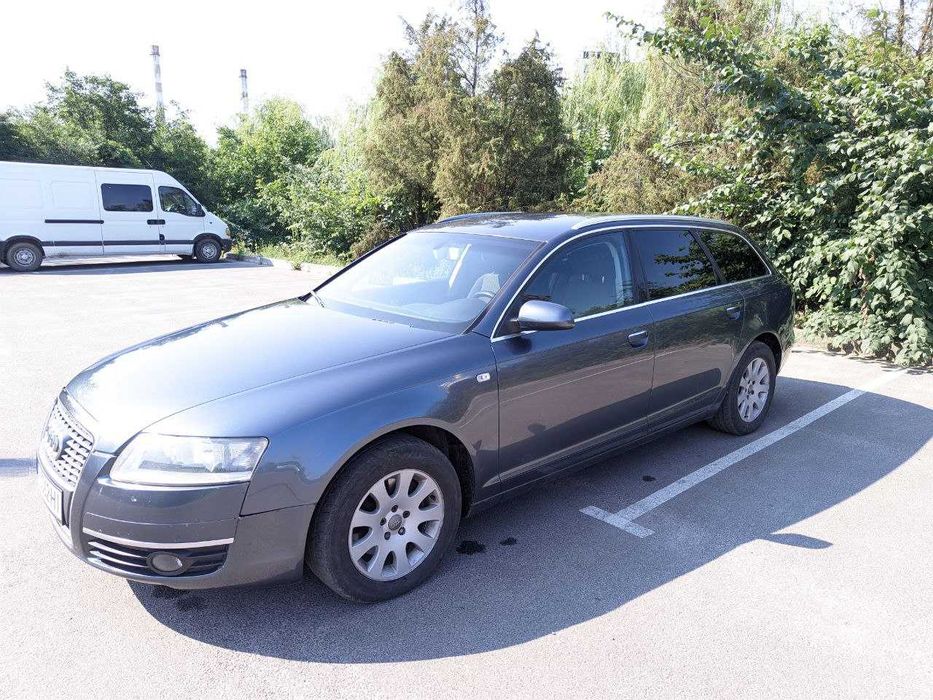 Автомобіль Audi A6