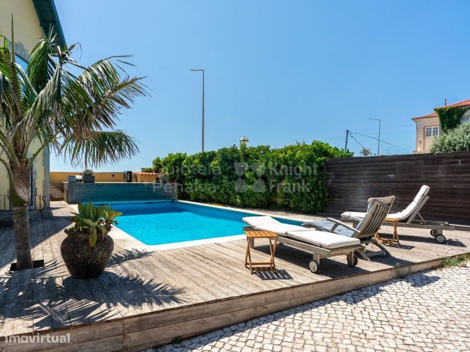 Moradia T5+T1 com móveis e vista mar para arrendar na Parede