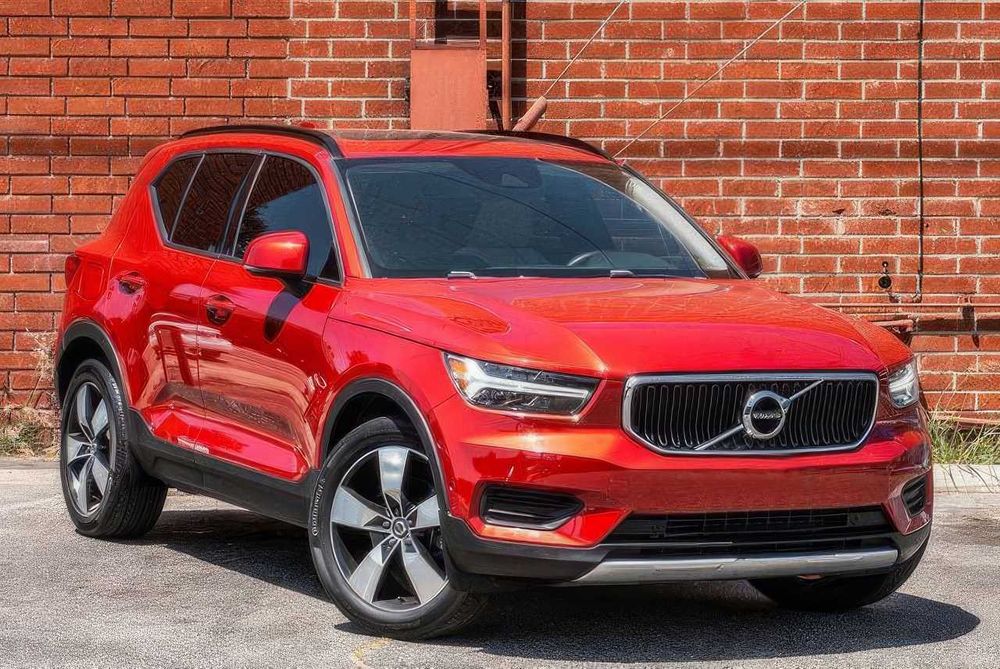 Volvo XC40 T5 Momentum      2019