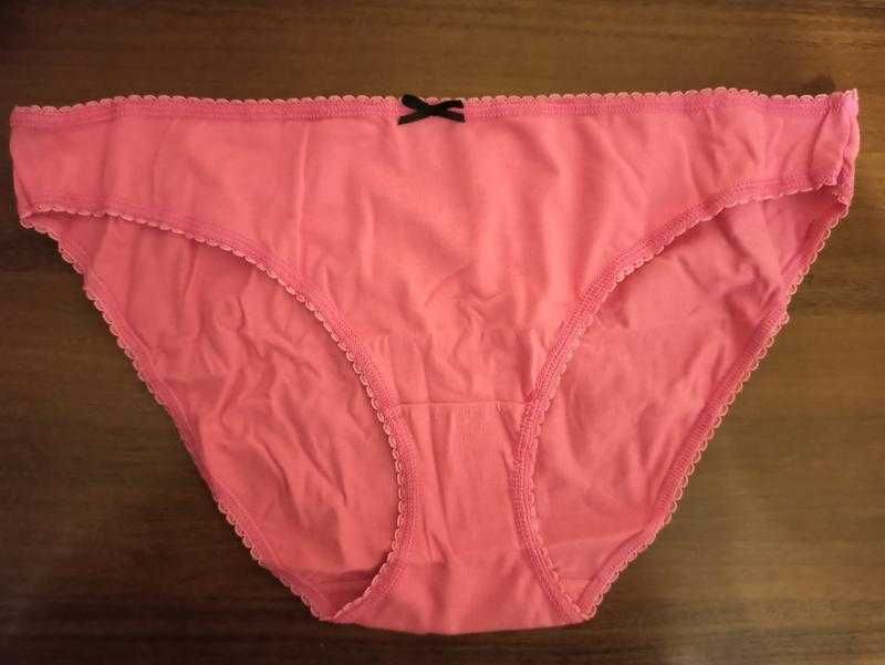 Трусики бикини женские Marks & Spencer.