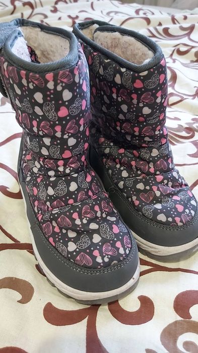 Сапожки для дівчинки