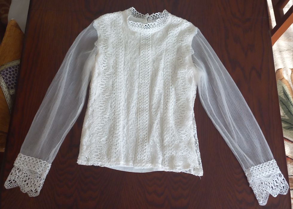 Блузка молочна рукав сітка