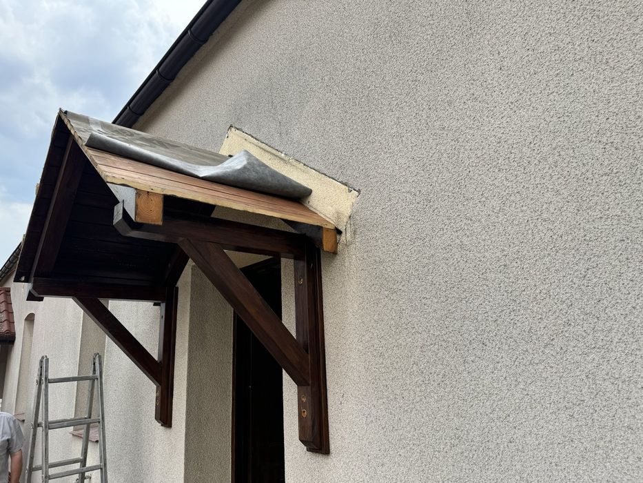 Daszek nad wejście drewno