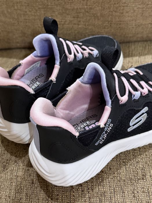 Кросовки на девочку Skechers