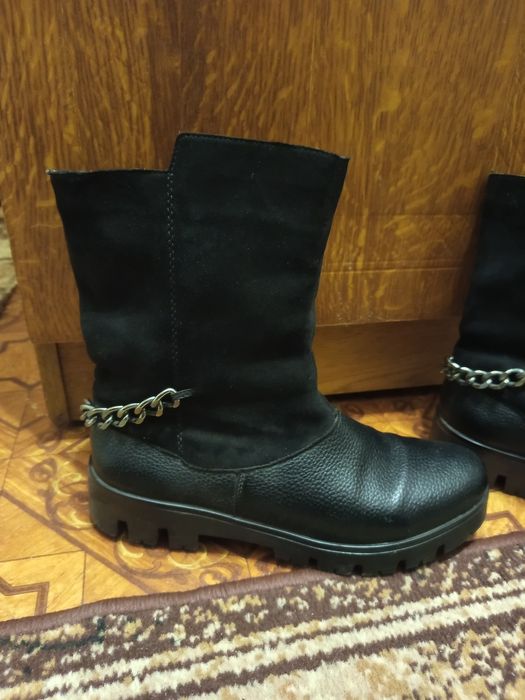Продам зимові сапожки rieker