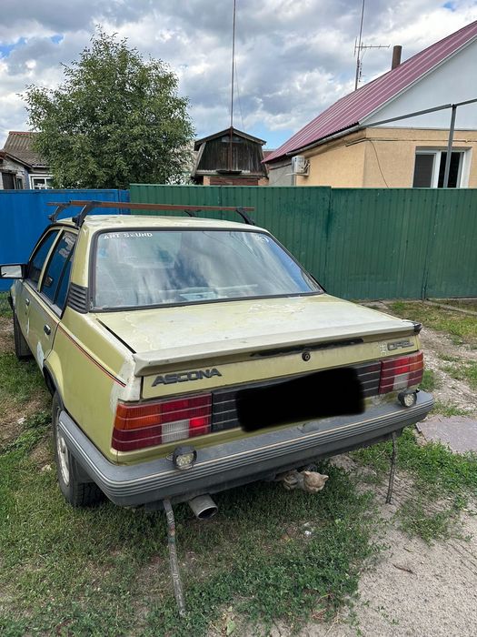 Продам автомобіль Опель Аскона